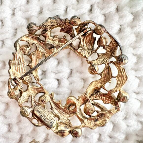 Holiday Christmas Lot Set of 8 Tree Snowman Wreath Angel Vintage Brooch Pins - Picture 8 of 12